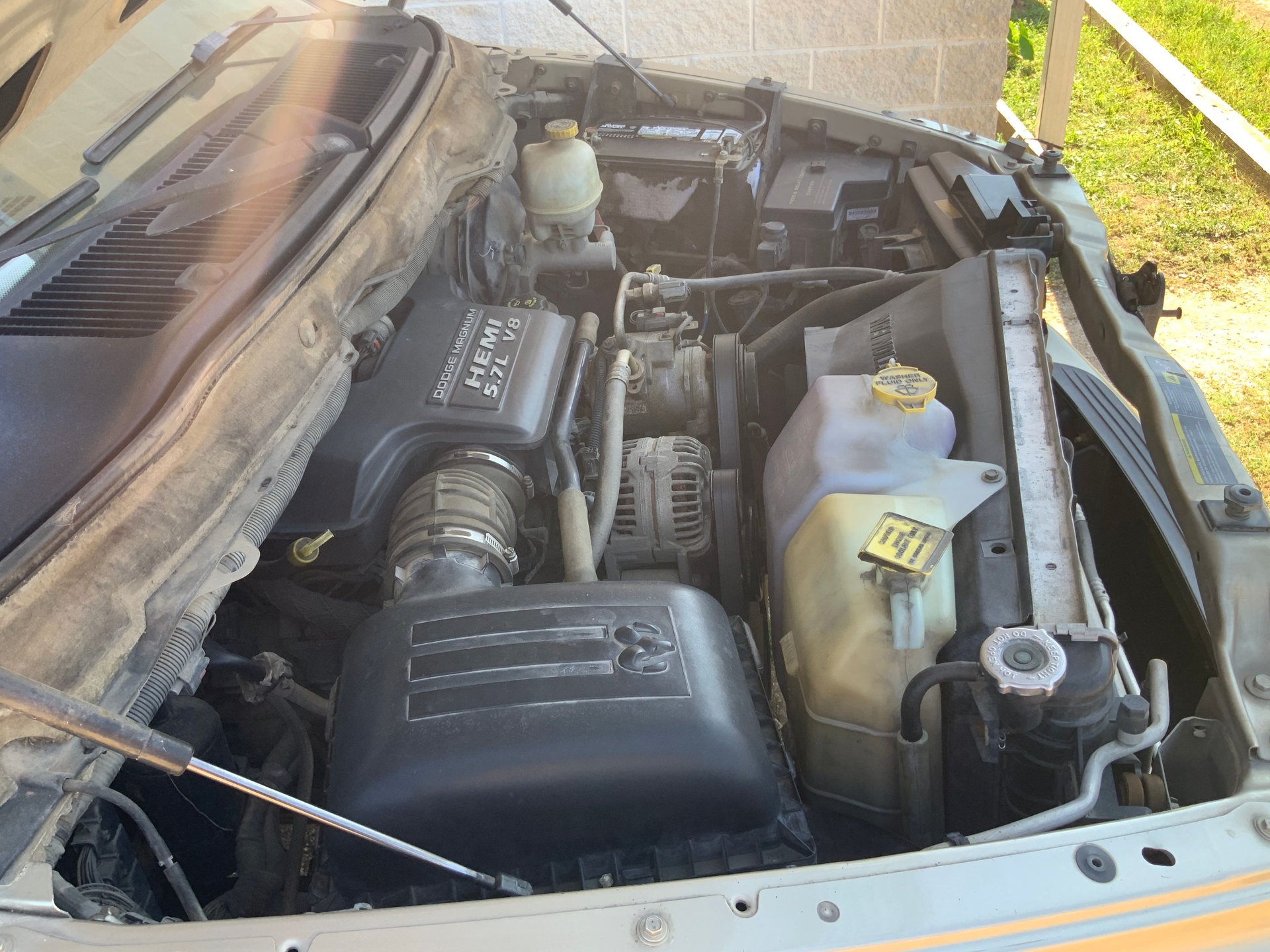 2005 Dodge RAM 1500 RT - Image 10