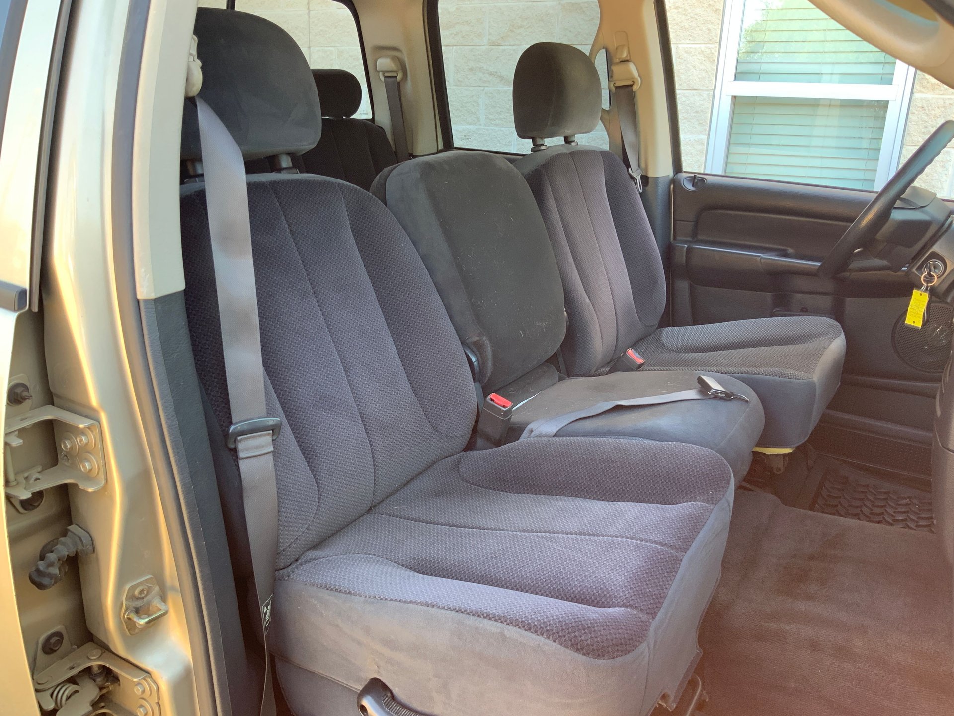 2005 Dodge RAM 1500 RT - Image 13