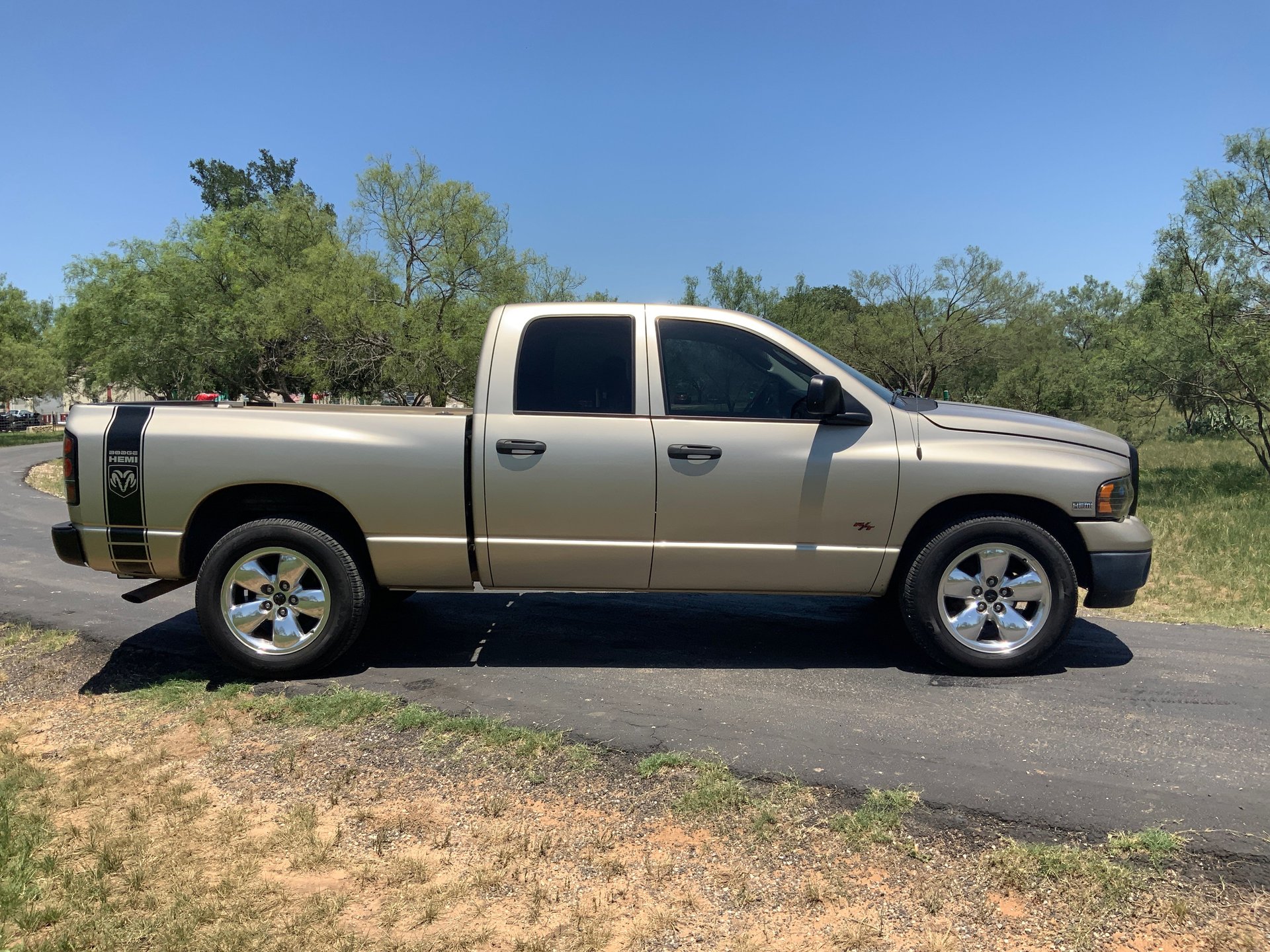 2005 Dodge RAM 1500 RT - Image 7