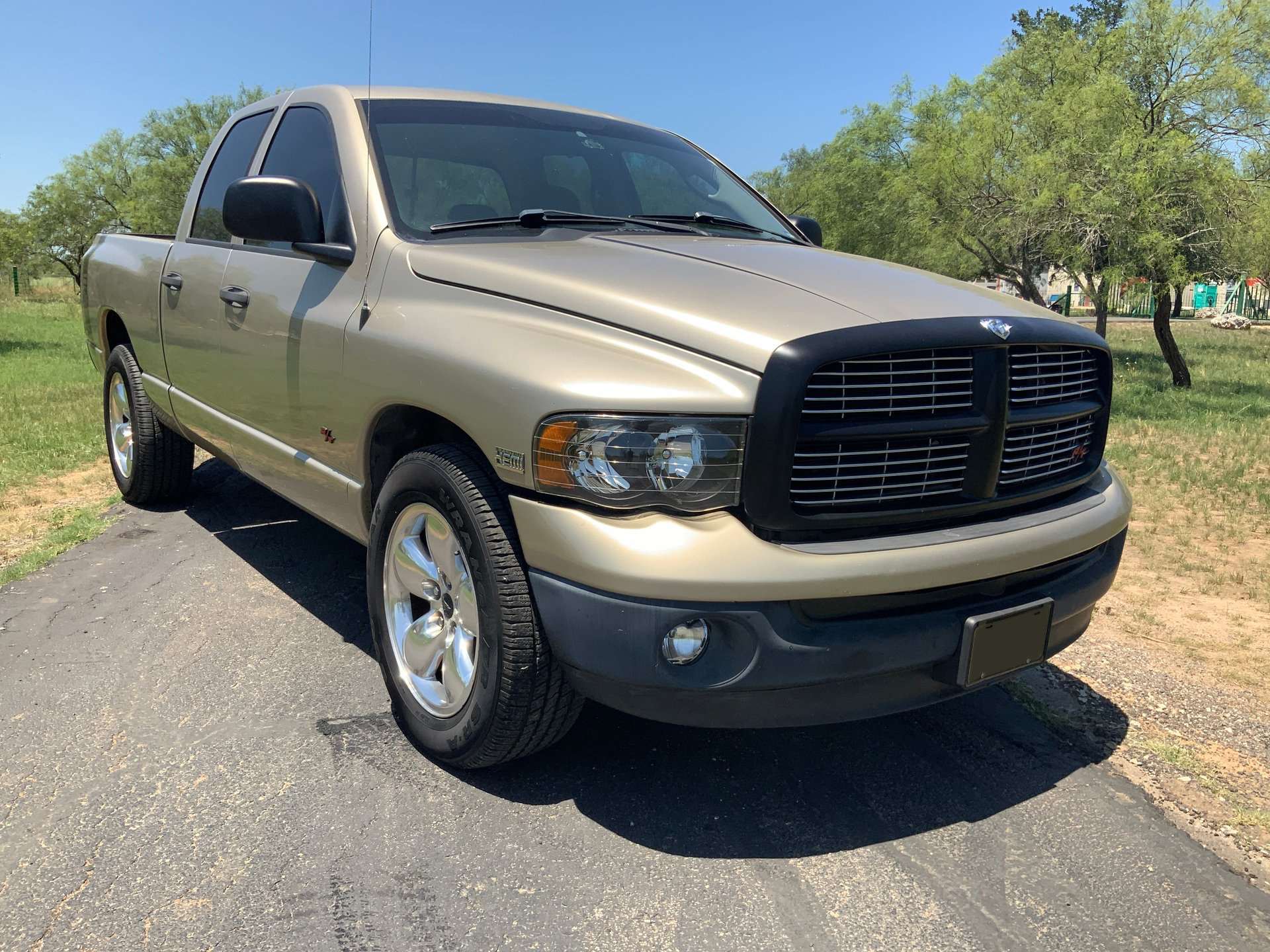 2005 Dodge RAM 1500 RT - Image 8
