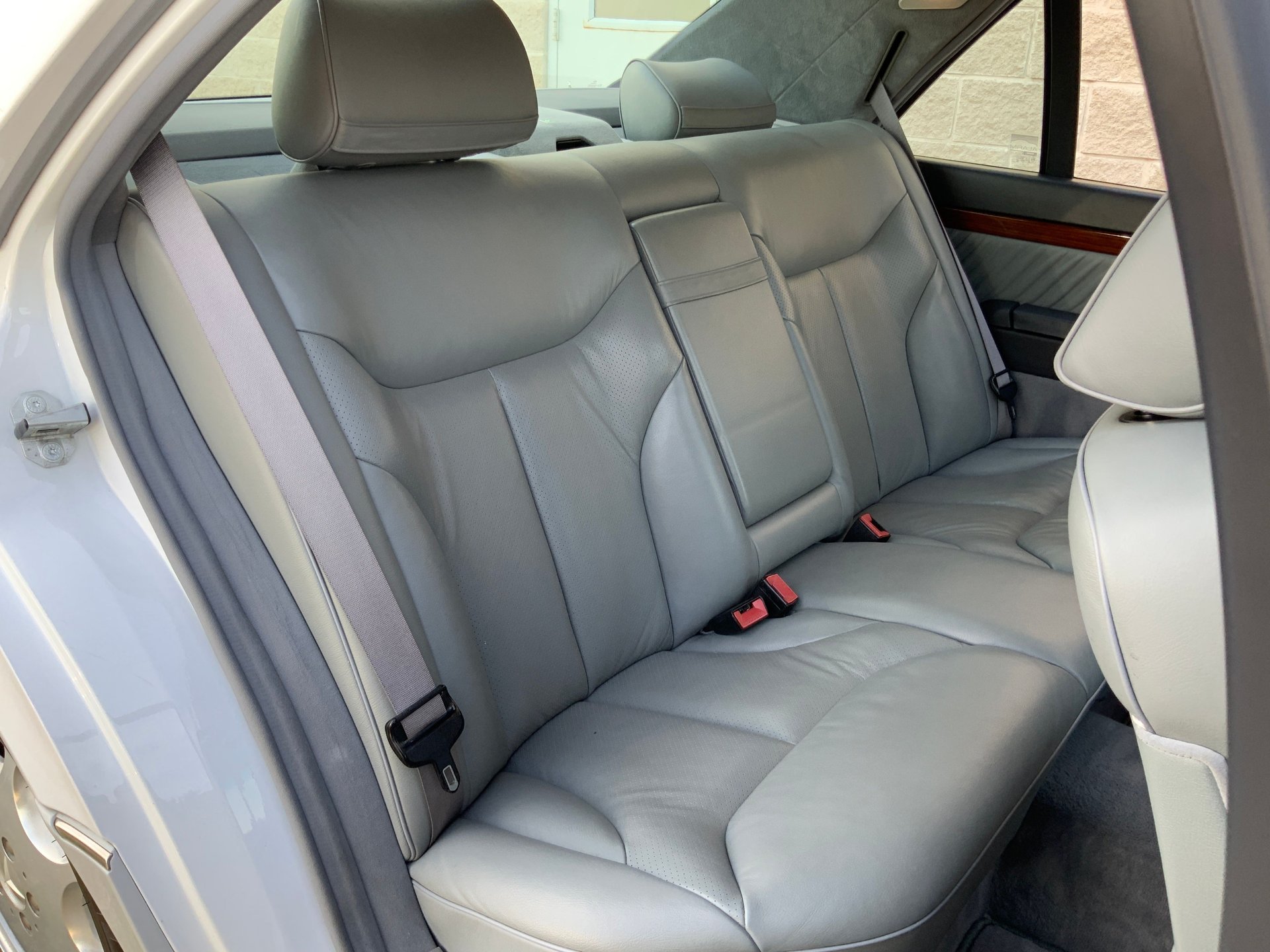 1993 Mercedes-Benz 400SEL - Image 13