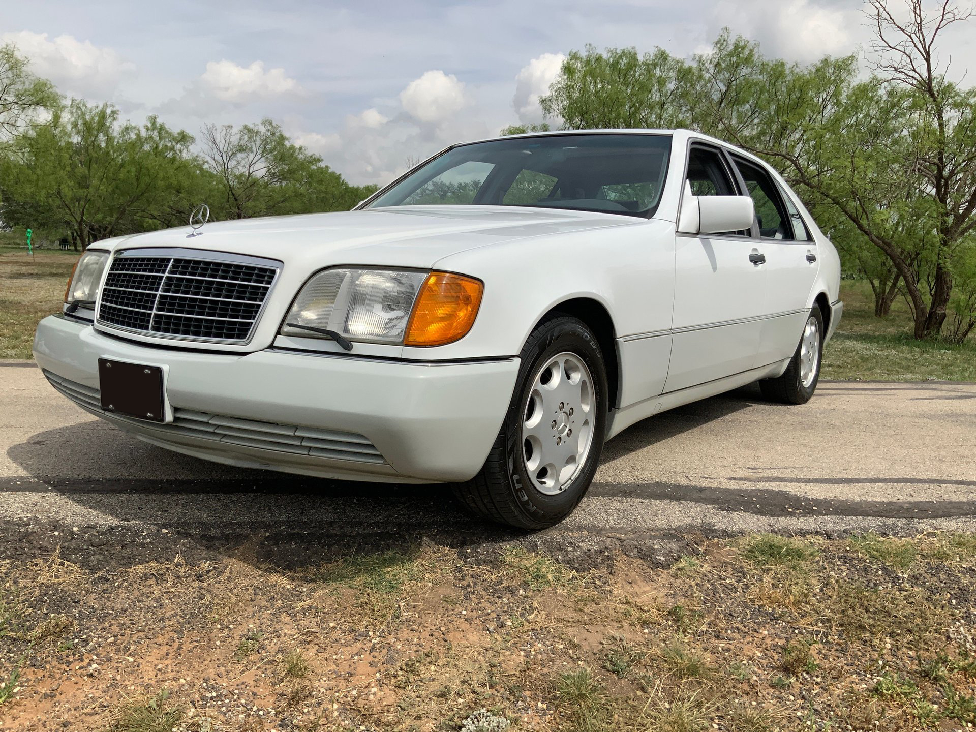 1993 Mercedes-Benz 400SEL - Image 2