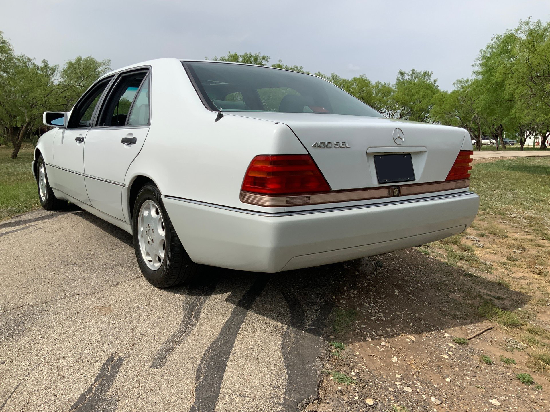 1993 Mercedes-Benz 400SEL - Image 4