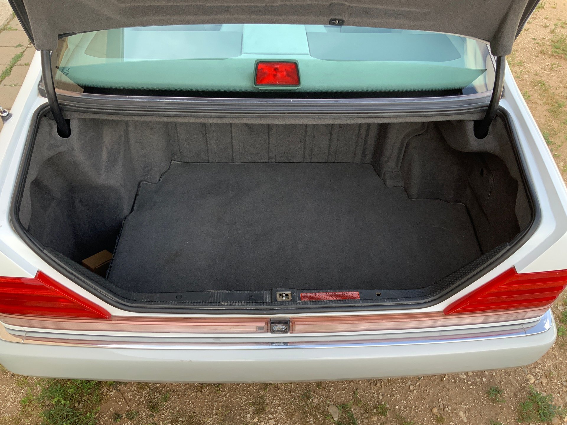 1993 Mercedes-Benz 400SEL - Image 9