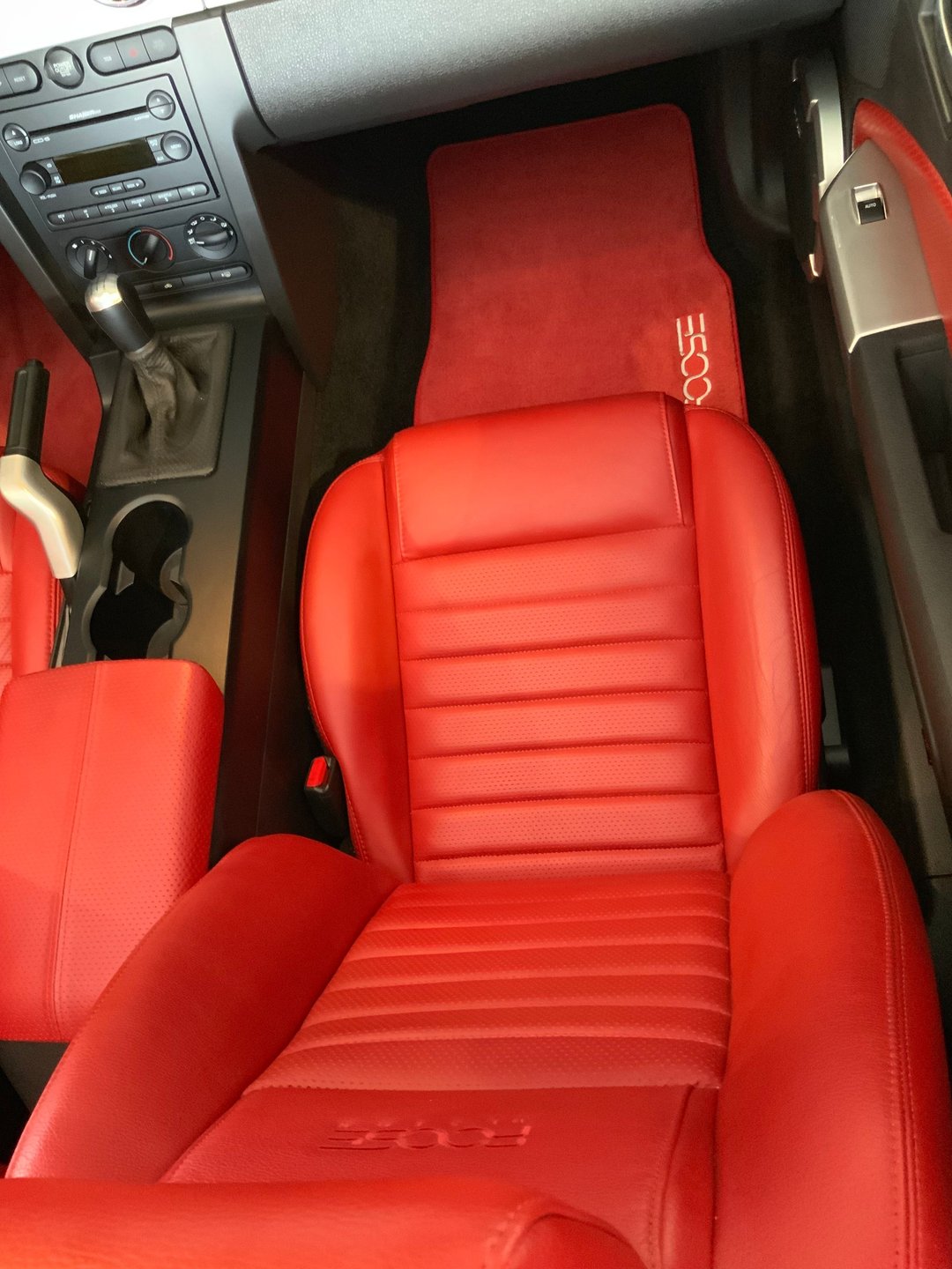 2006 Ford Mustang - Image 12