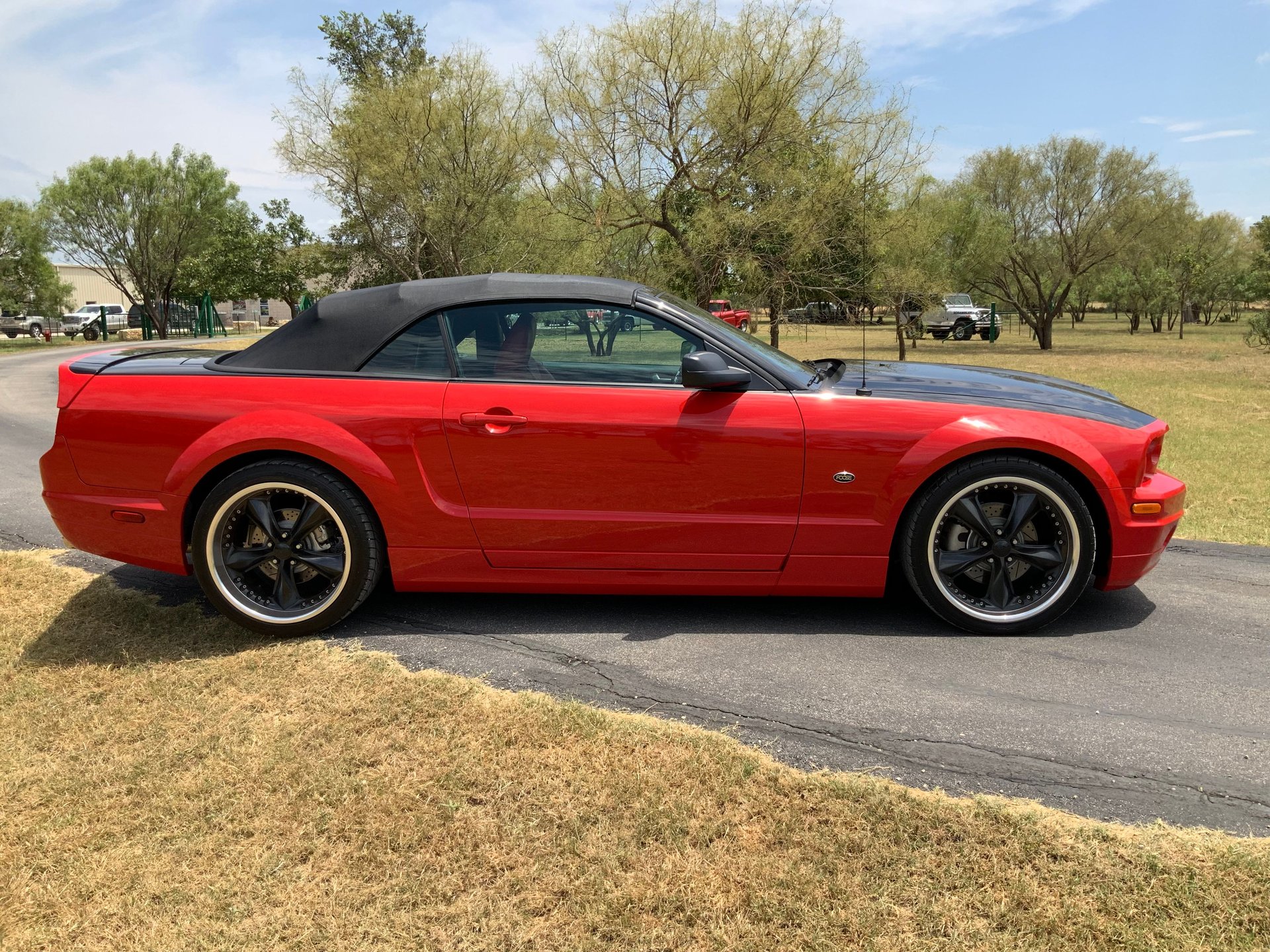 2006 Ford Mustang - Image 6