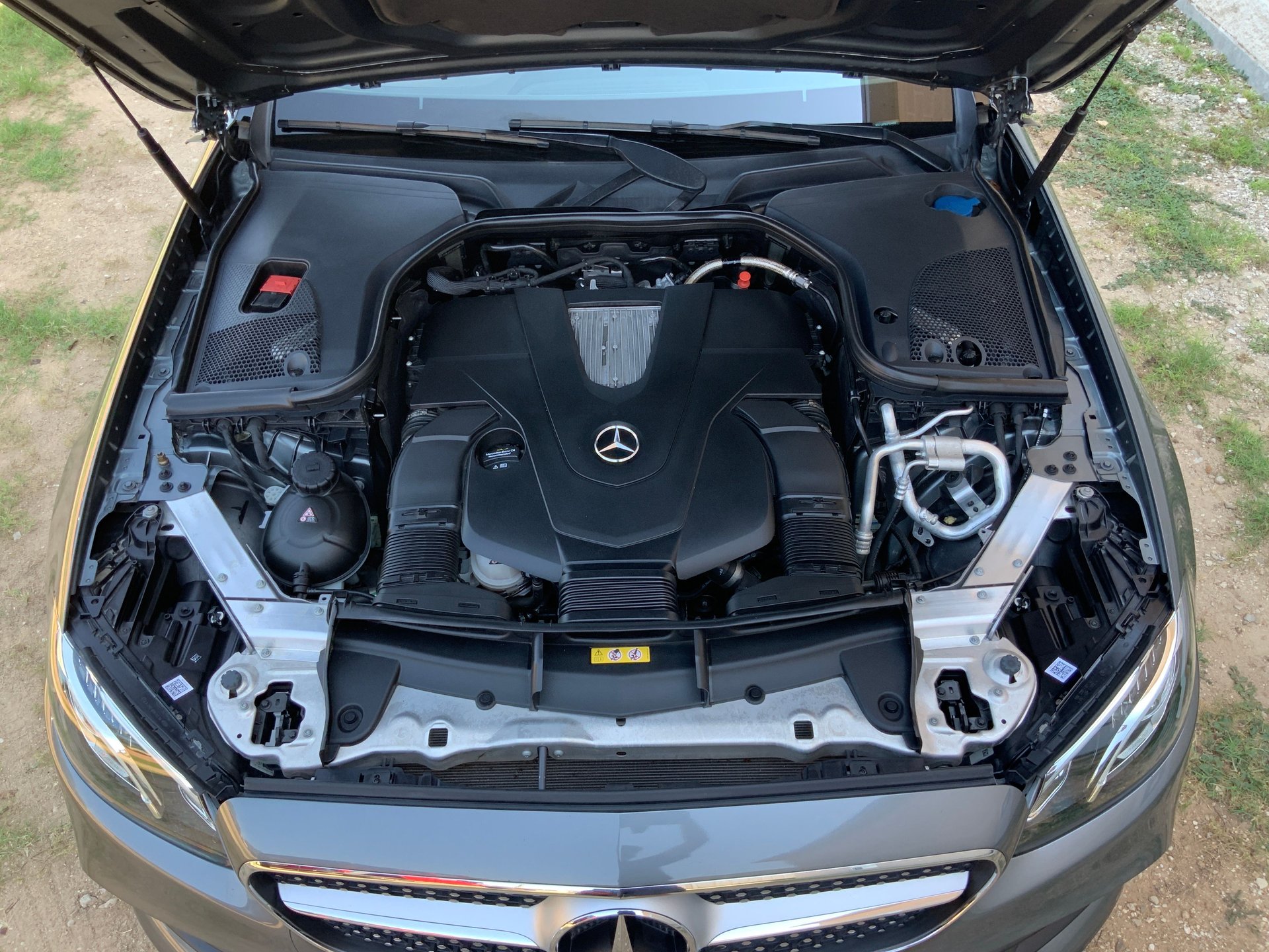 2018 Mercedes-Benz E400 - Image 17