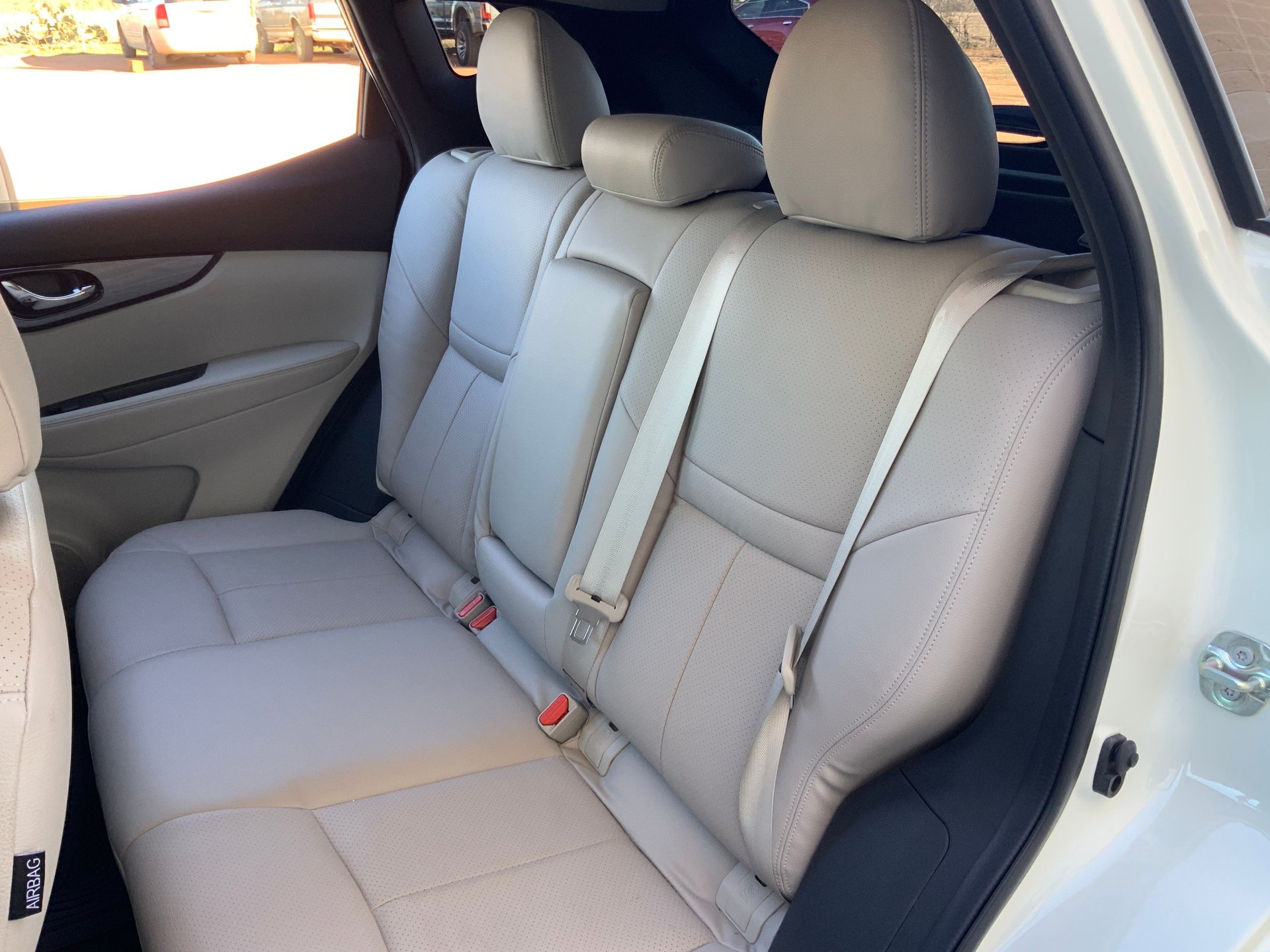 2018 Nissan Rogue - Image 14