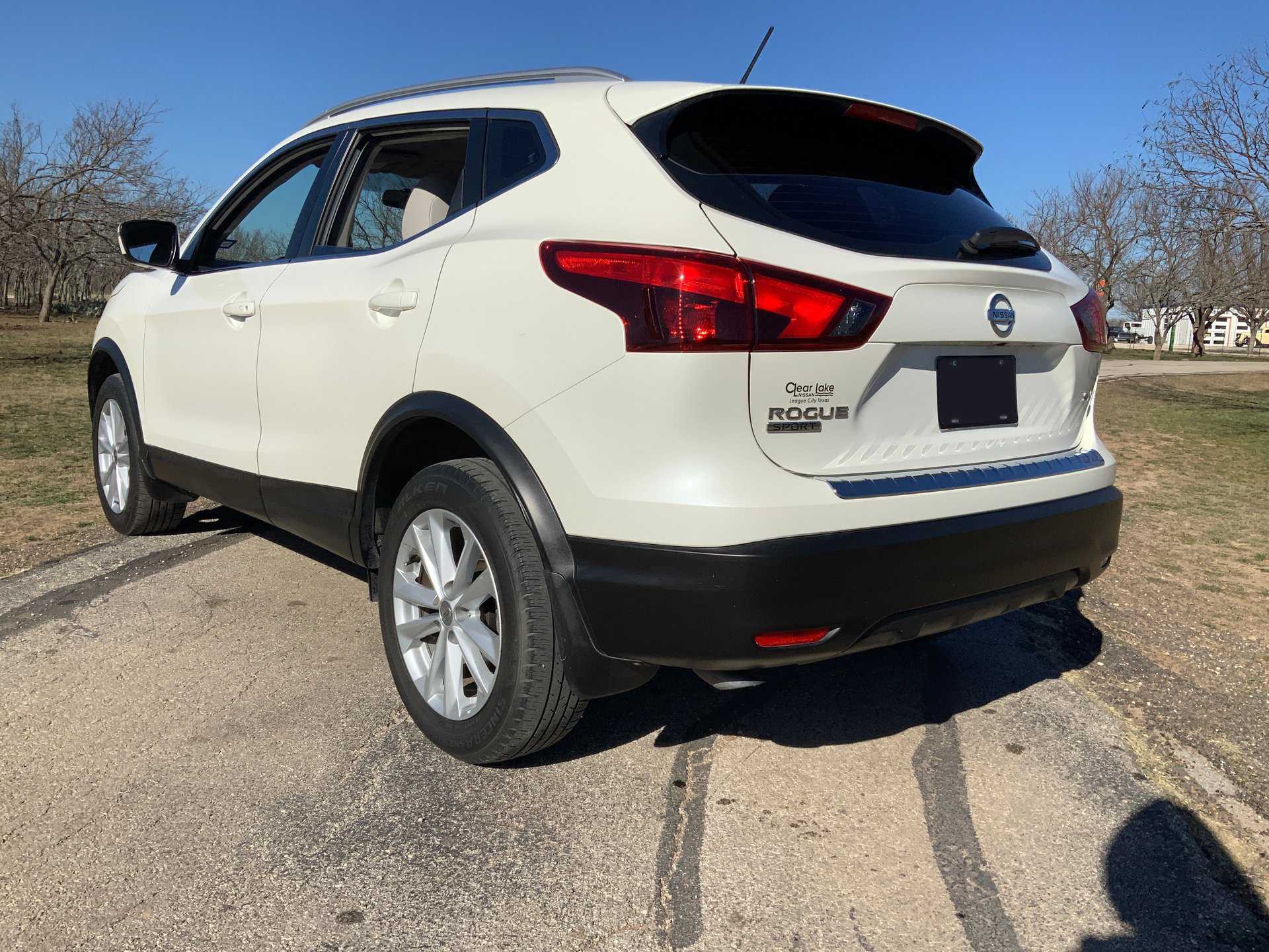 2018 Nissan Rogue - Image 4