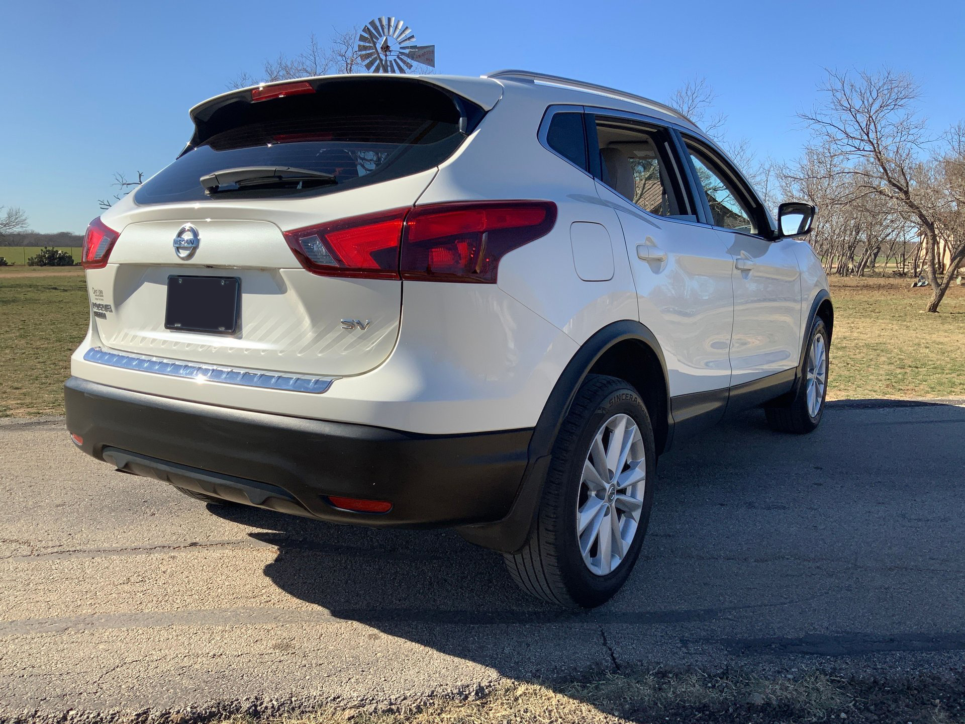 2018 Nissan Rogue - Image 6