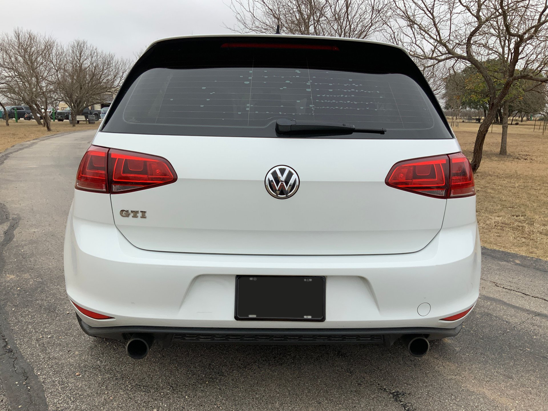 2016 Volkswagen Golf GTI - Image 3
