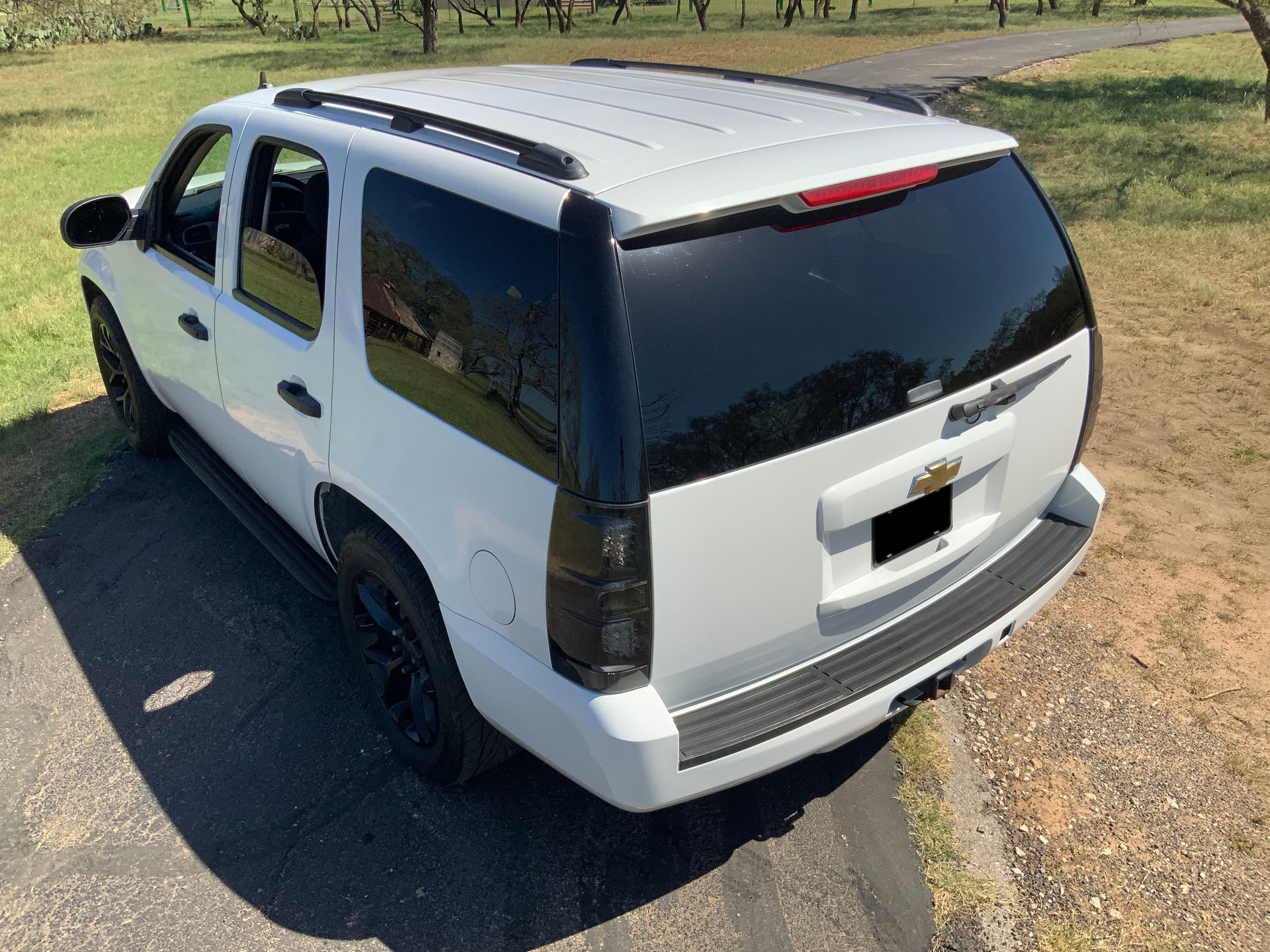 2008 Chevrolet Tahoe - Image 3