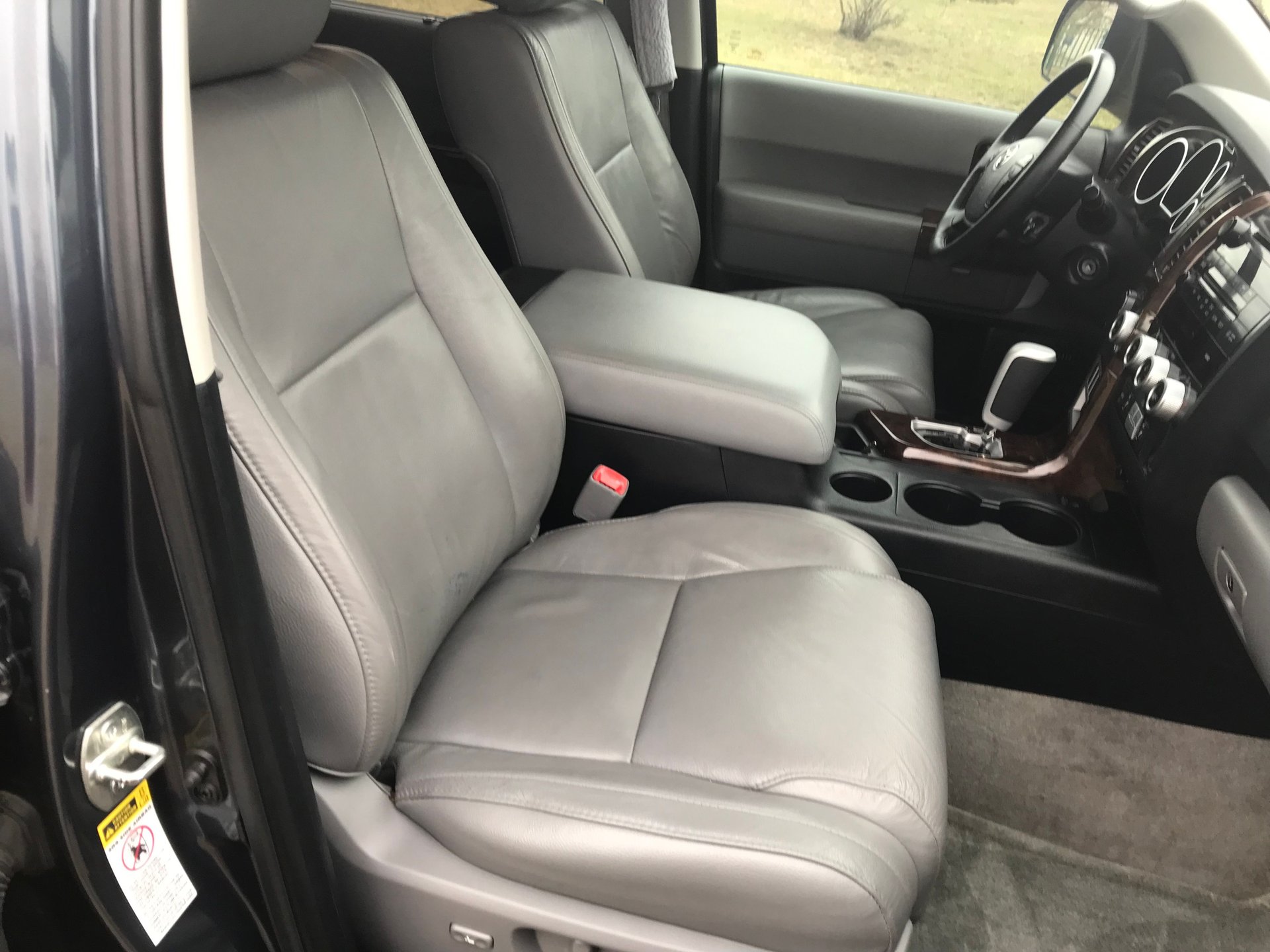 2008 Toyota Sequoia - Image 10