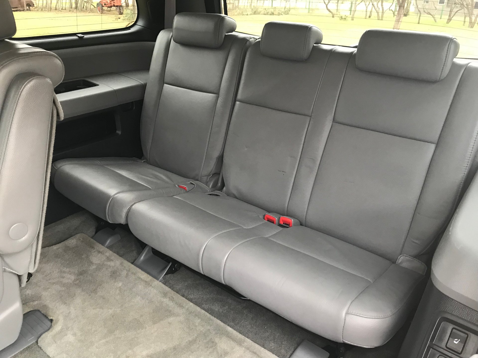 2008 Toyota Sequoia - Image 11