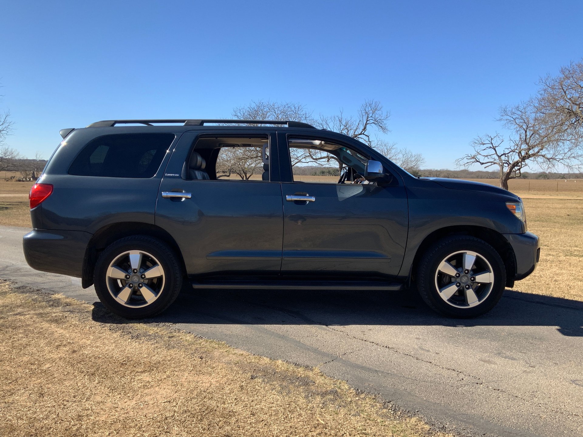 2008 Toyota Sequoia - Image 6