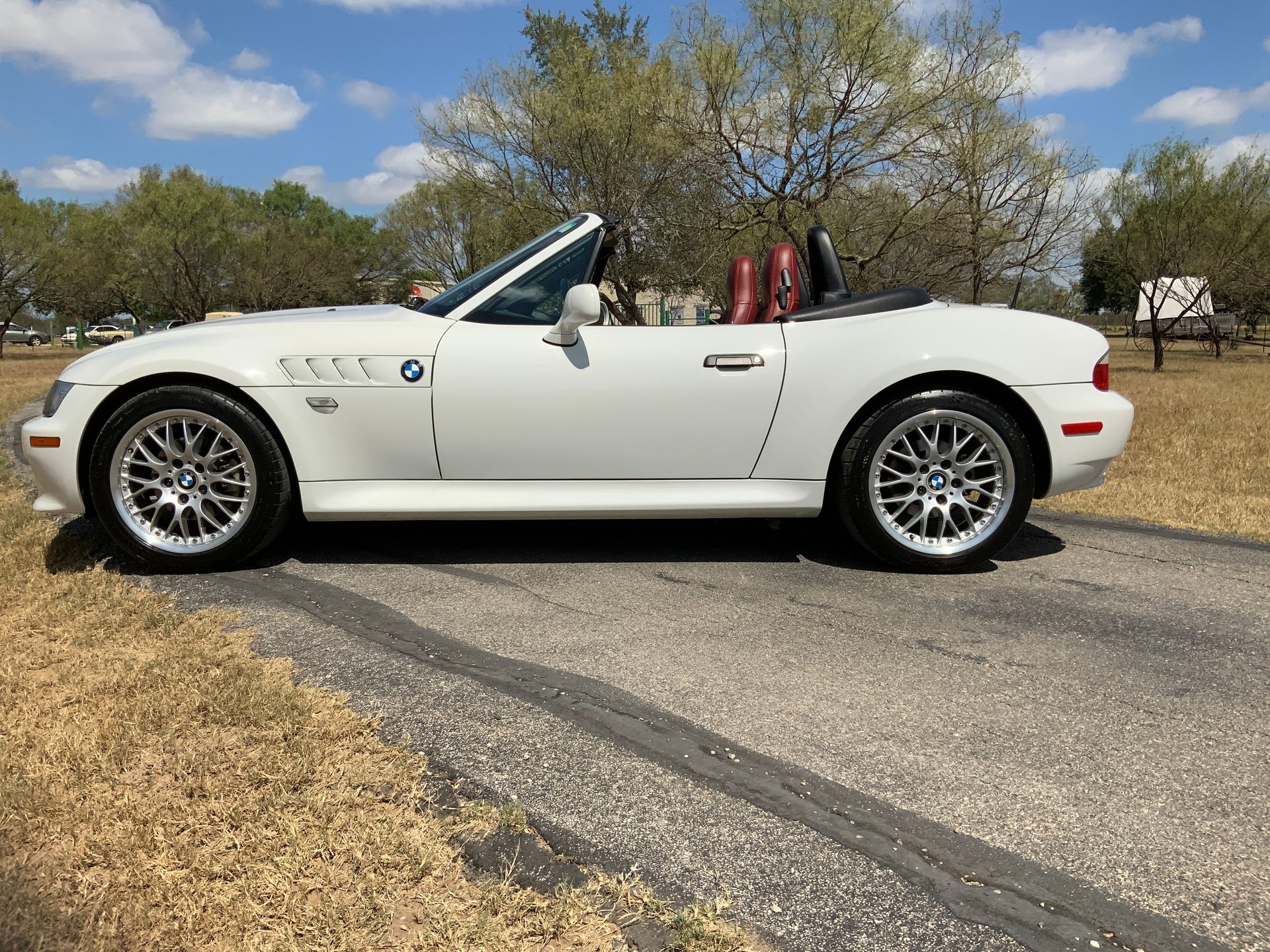 2000 BMW Z3 - Image 3