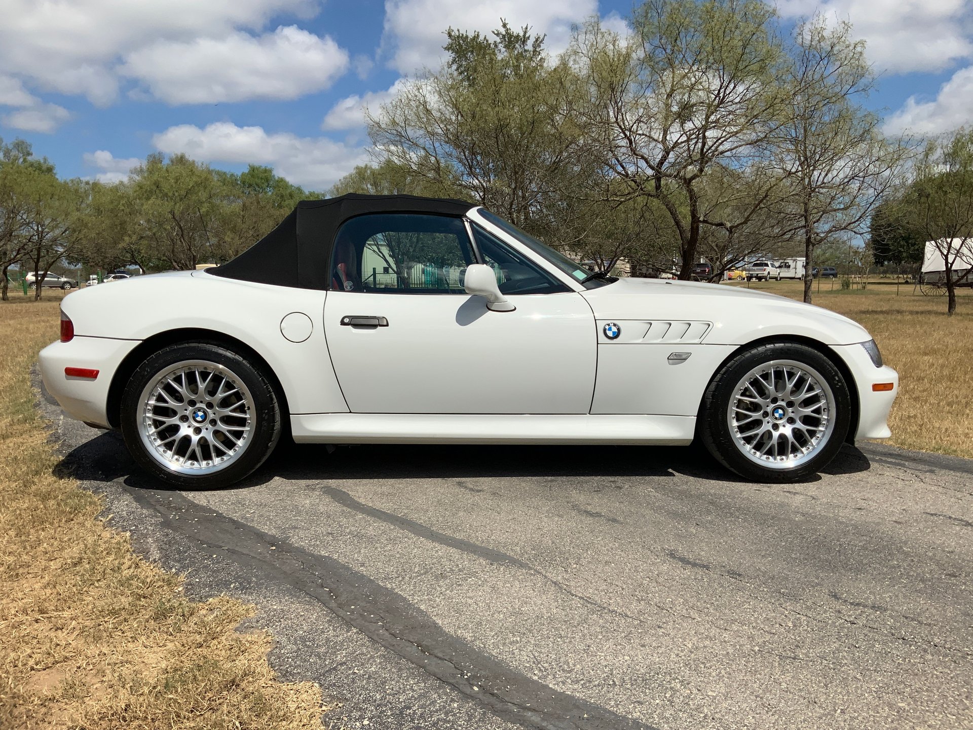 2000 BMW Z3 - Image 7