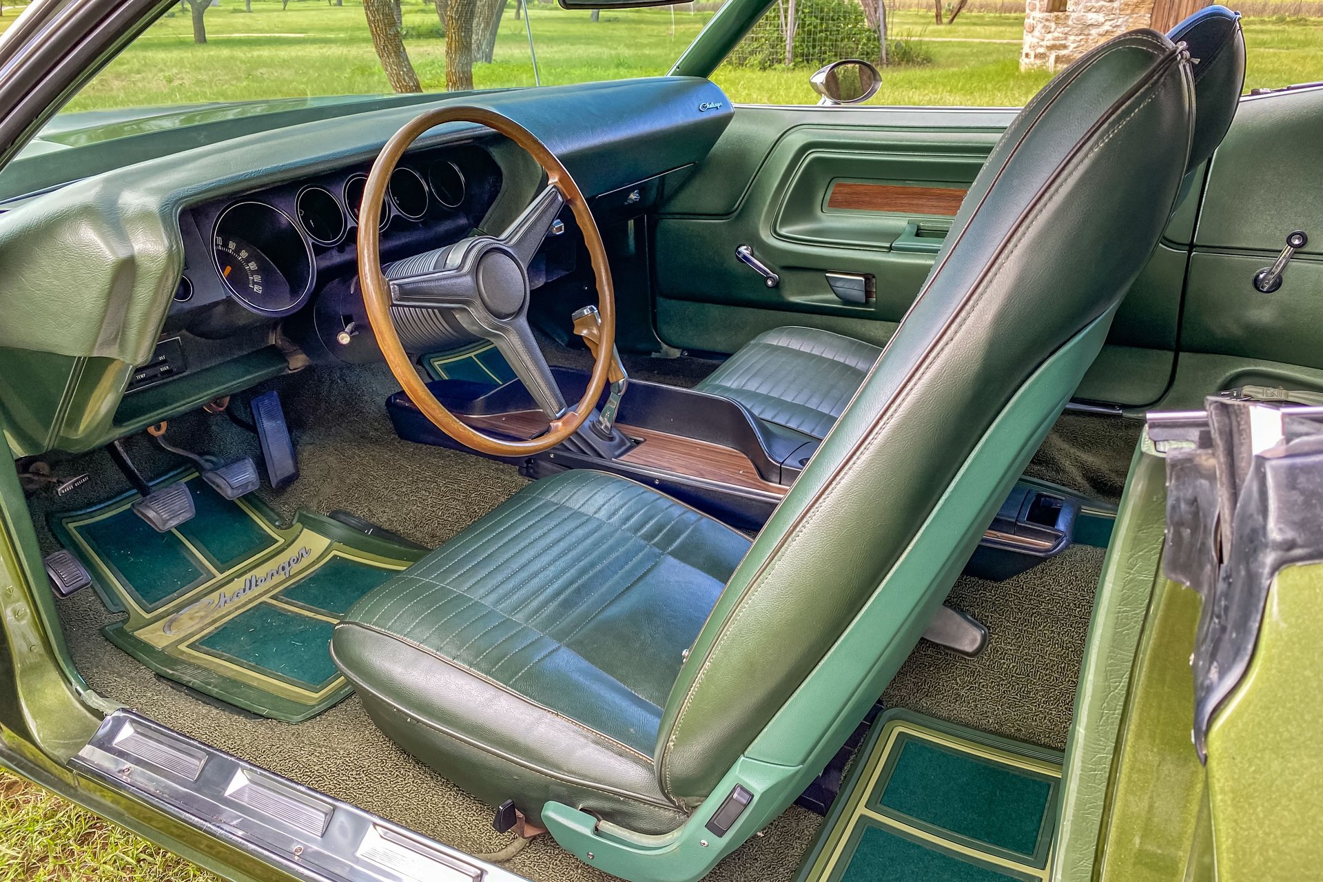 1970 Dodge Challenger - Image 12