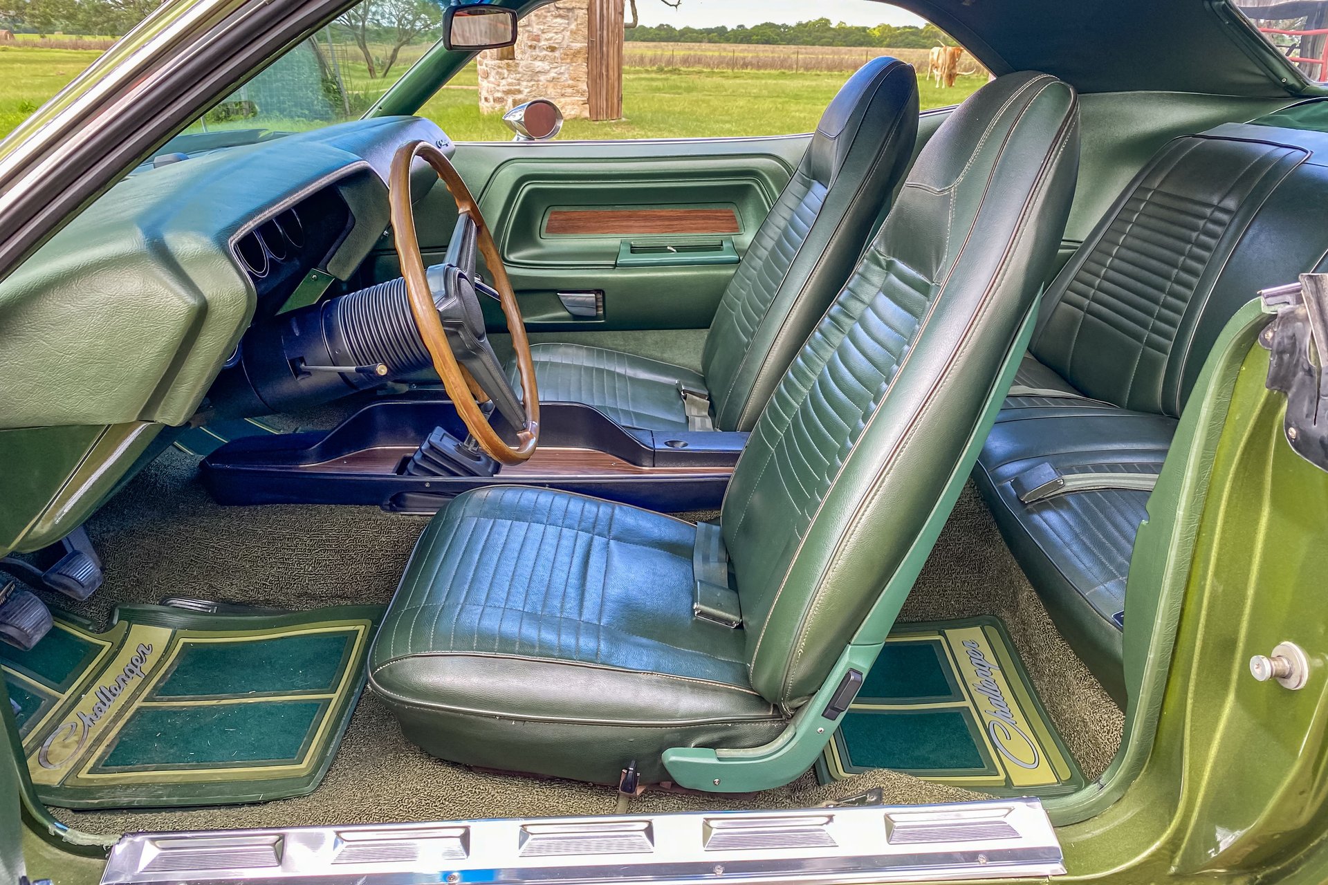 1970 Dodge Challenger - Image 13