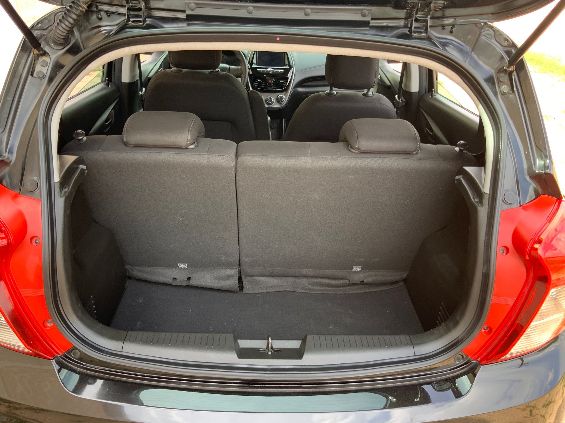 2019 Chevrolet Spark - Image 18